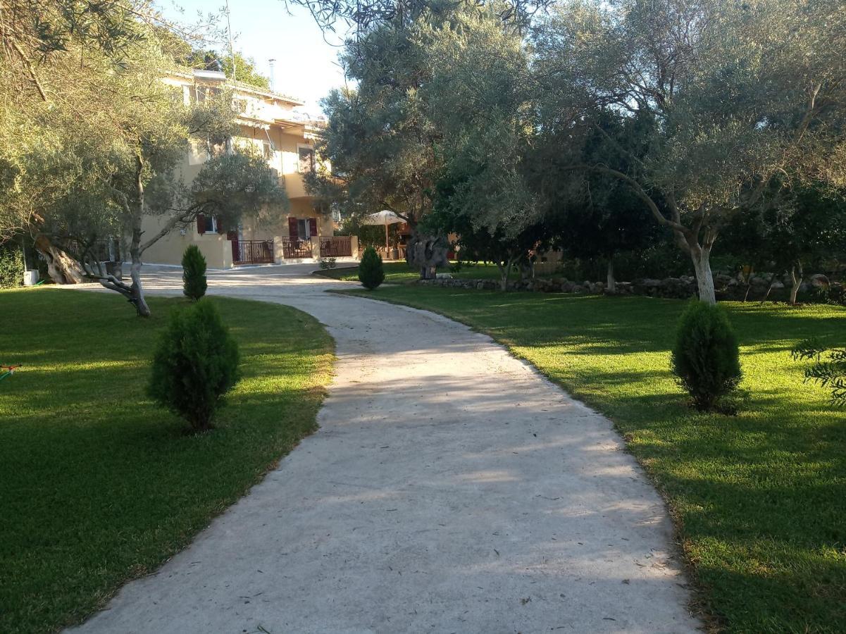 Apartmán To Agridi Tsoukaládhes Exteriér fotografie